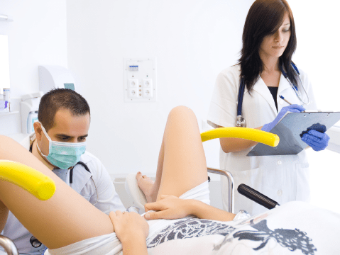 Vaginismus beim Frauenarzt